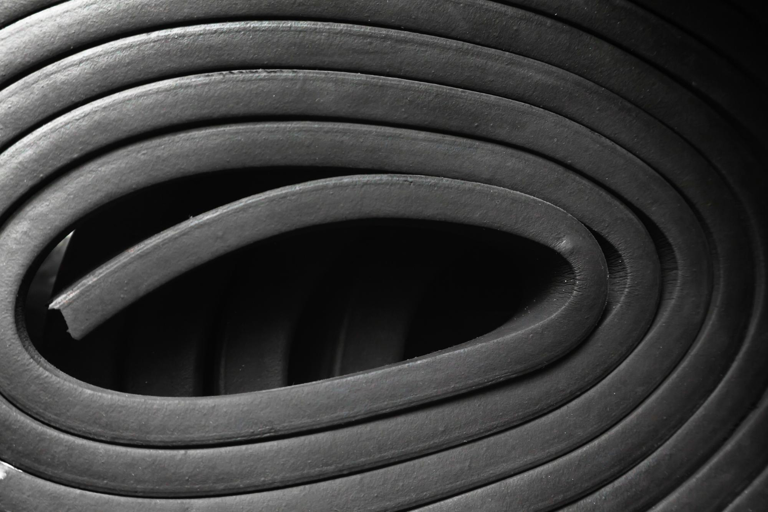 Railway Component 211-4987 - Premium Rubber Mount for Railway Bogie Systems